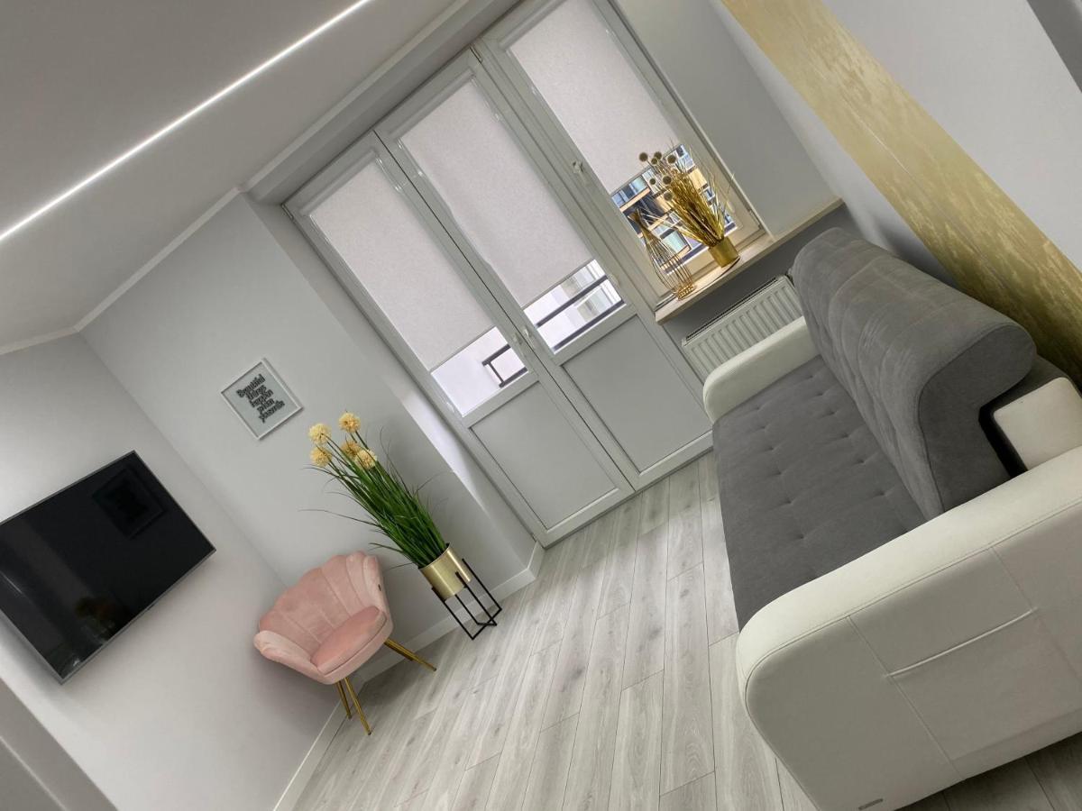 Apartamento Novel New Varsovia Exterior foto