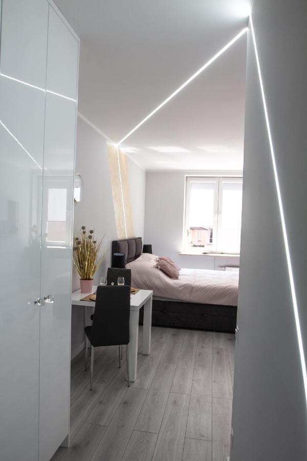 Apartamento Novel New Varsovia Exterior foto